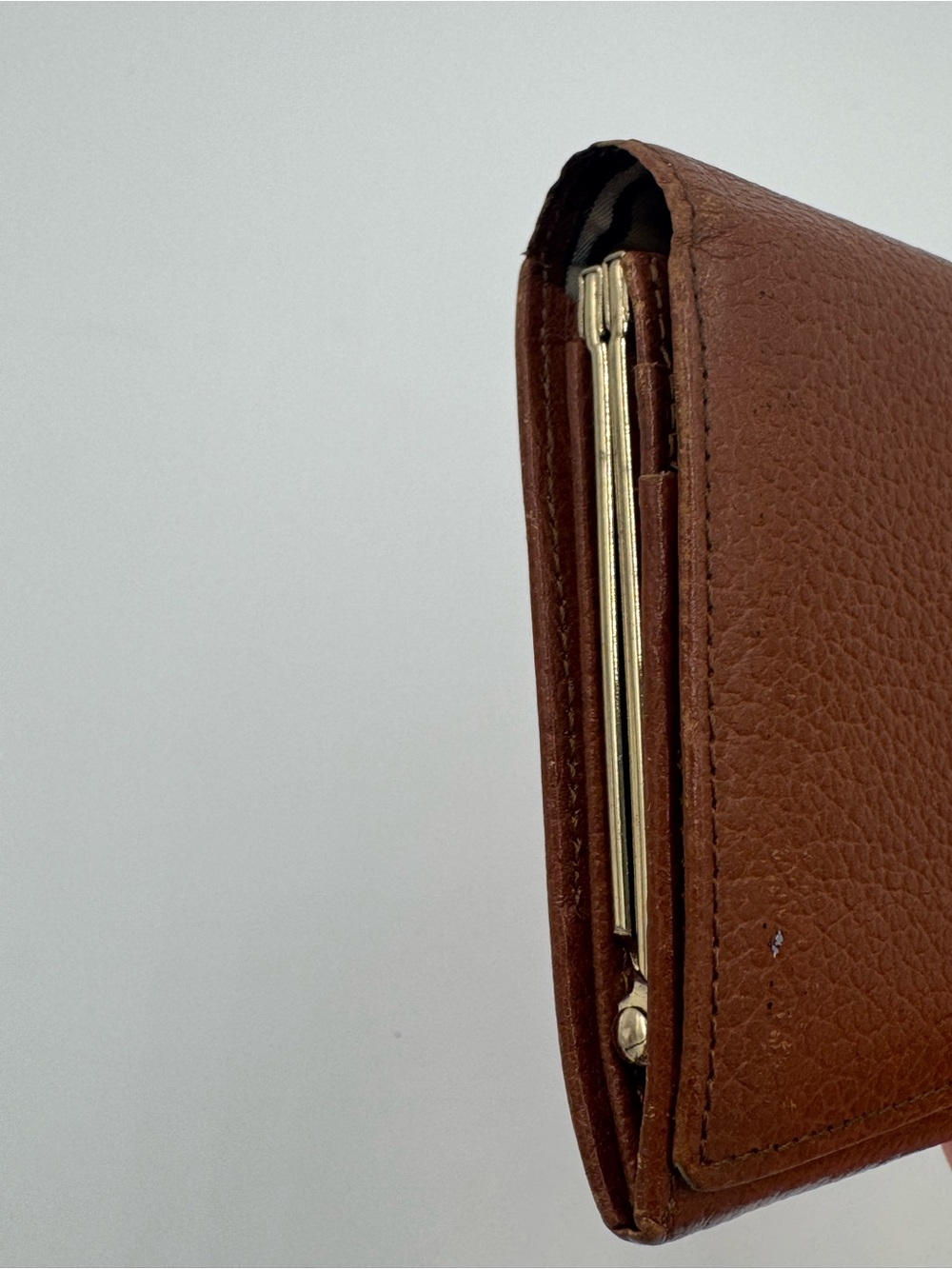 Burberrys Vintage Kisslock Brown Embossed Leather Logo Panel Nova Check Interior - Picture 11 of 12